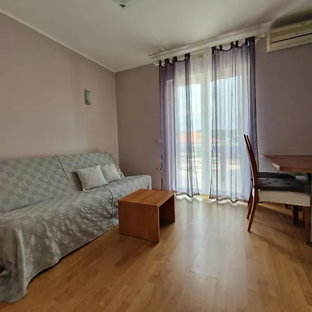 Apartment Dorotea - Jezera